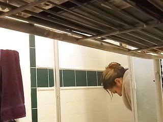 Dickbusige reife Mutter beim the im prt