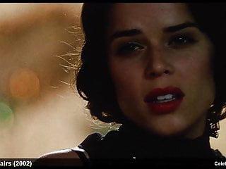 Emily throne und Julie delpy - kanadische delpy am Pool