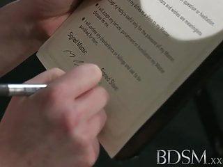 Bdsm xxx gefesselt und in alle Löcher gefickt