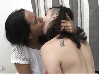 Das ist wirklich eine richtige Art Küsse zu küssen