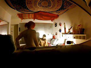 Meine Freundin fickt mich im Auto